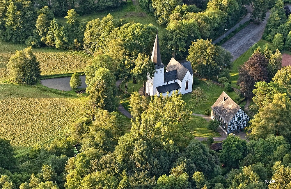 Bunte Kerke in Wiedenest (Foto: L. Nagel)
